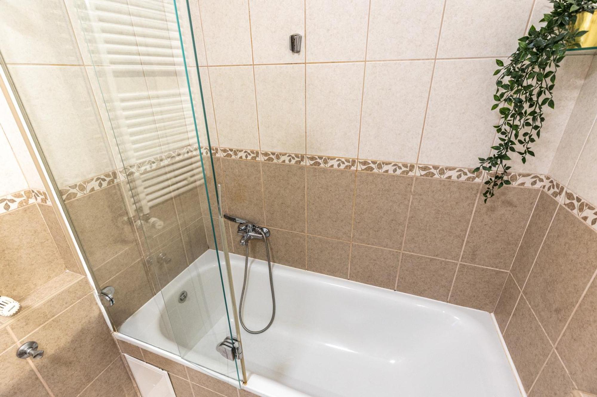 Gozsdu White Raven Residence 305 ブダペスト エクステリア 写真
